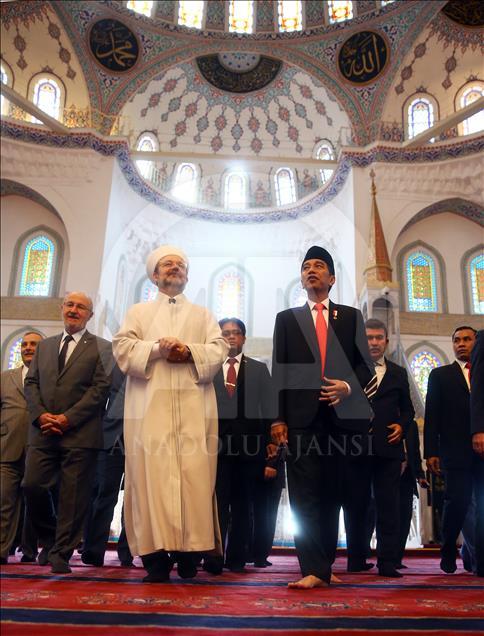 Endonezya Cumhurbaşkanı Widodo Kocatepe Camisi'nde