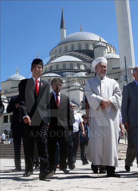 Endonezya Cumhurbaşkanı Widodo Kocatepe Camisi'nde