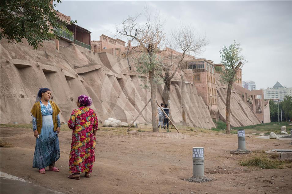 Daily life of Uyghurs Muslims people in Kashgar Old City