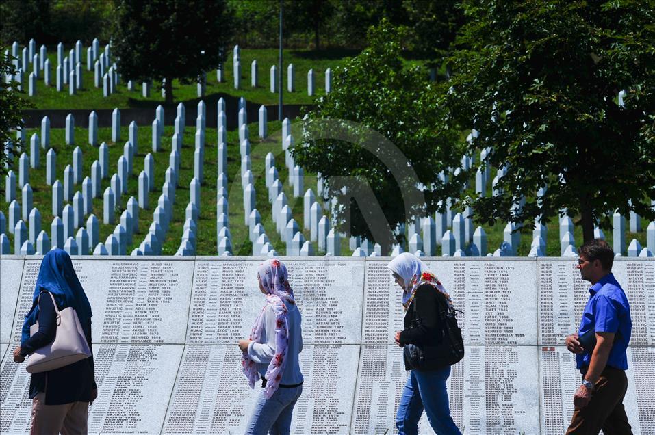 Potoçari Anıt Mezarlığı