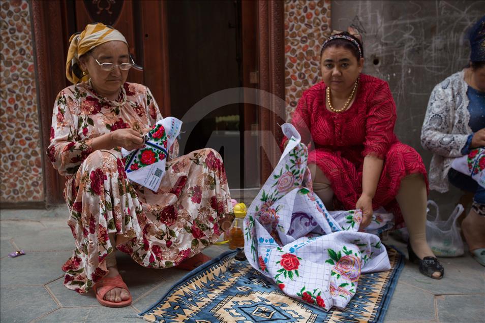 Daily life of Uyghurs Muslims people in Kashgar Old City