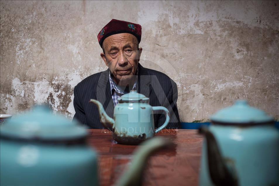 Daily life of Uyghurs Muslims people in Kashgar Old City