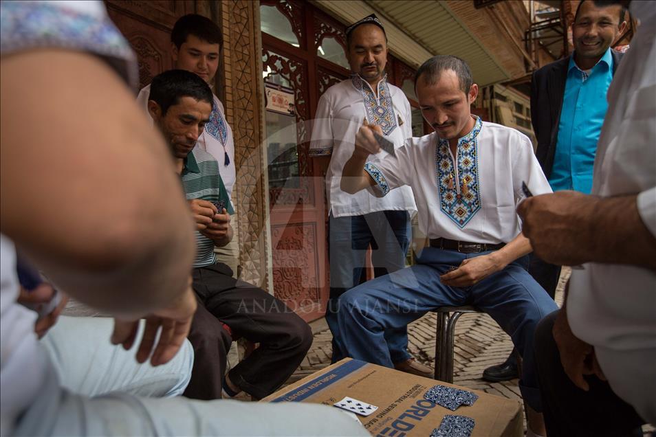Daily life of Uyghurs Muslims people in Kashgar Old City