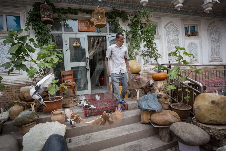 Daily life of Uyghurs Muslims people in Kashgar Old City