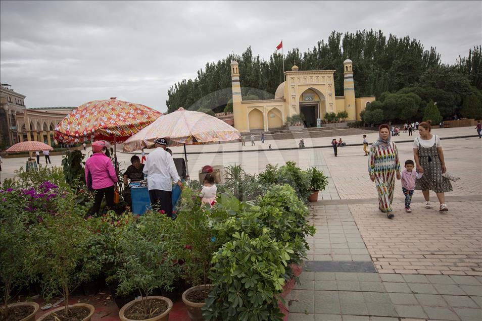 Daily life of Uyghurs Muslims people in Kashgar Old City