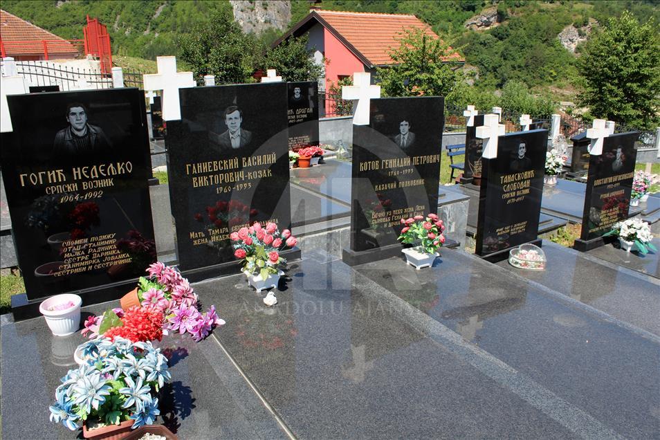 Bosna Savaşının "İthal haçlı kasapları"