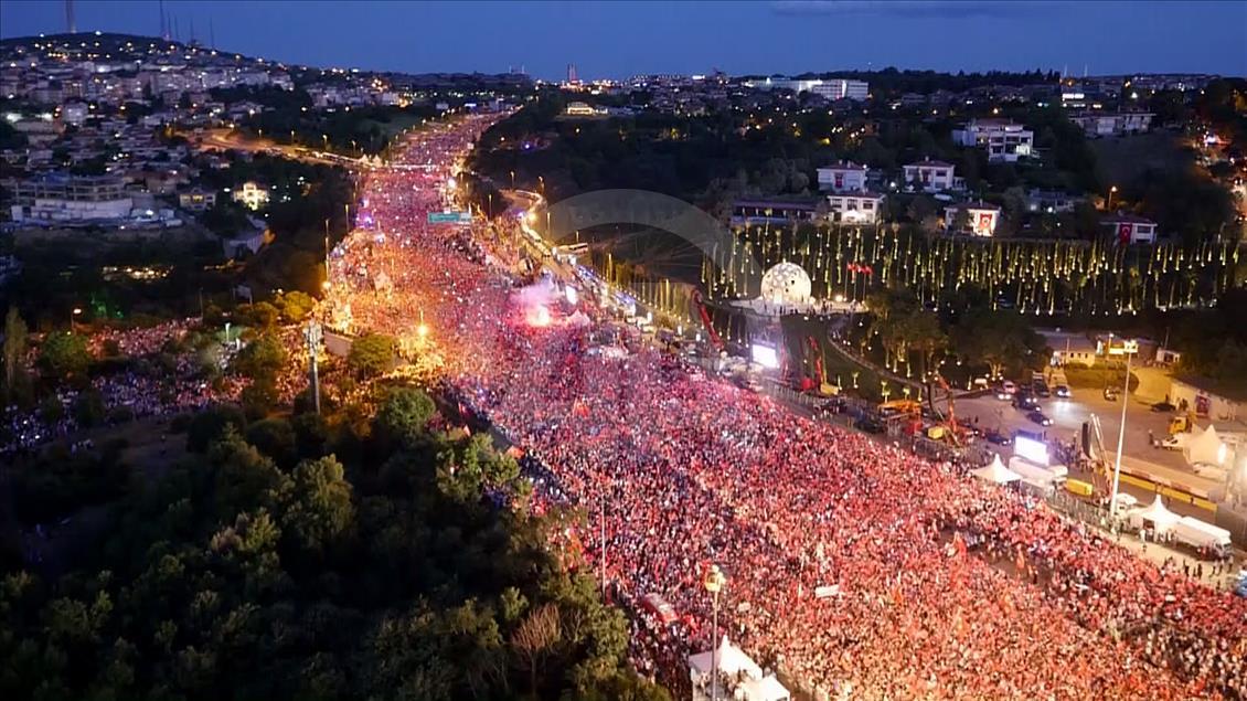 İstanbul'daki "Milli Birlik Yürüyüşü"