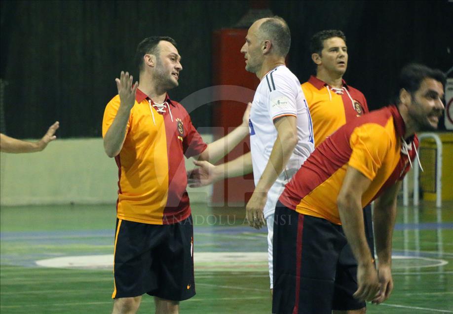 Ndeshje miqësore mes futbollistëve veteranë të Galatasaray dhe Maqedonisë