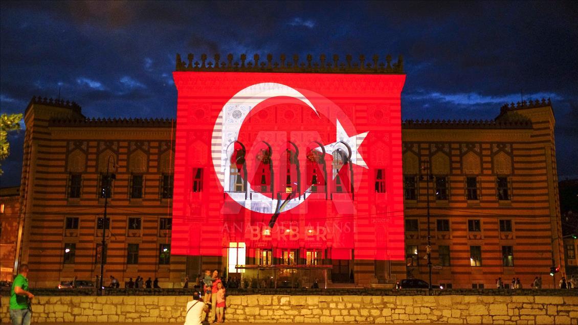 Godišnjica pokušaja vojnog udara: Sarajevska Vijećnica u bojama zastave Republike Turske