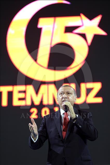 Erdogan inaugure un monument à la mémoire des martyrs du putsch
