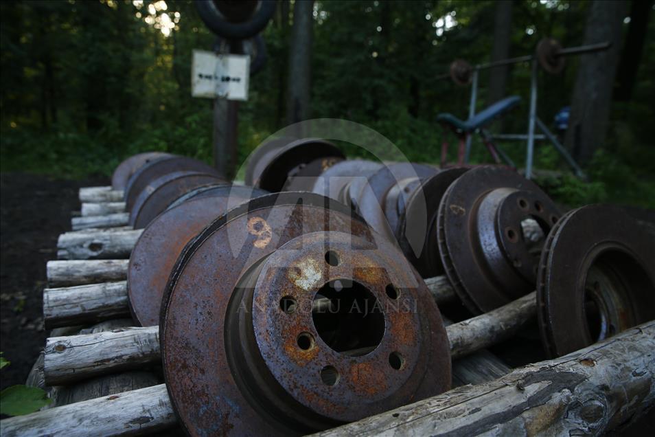 Handmade outdoor gym in Moscow