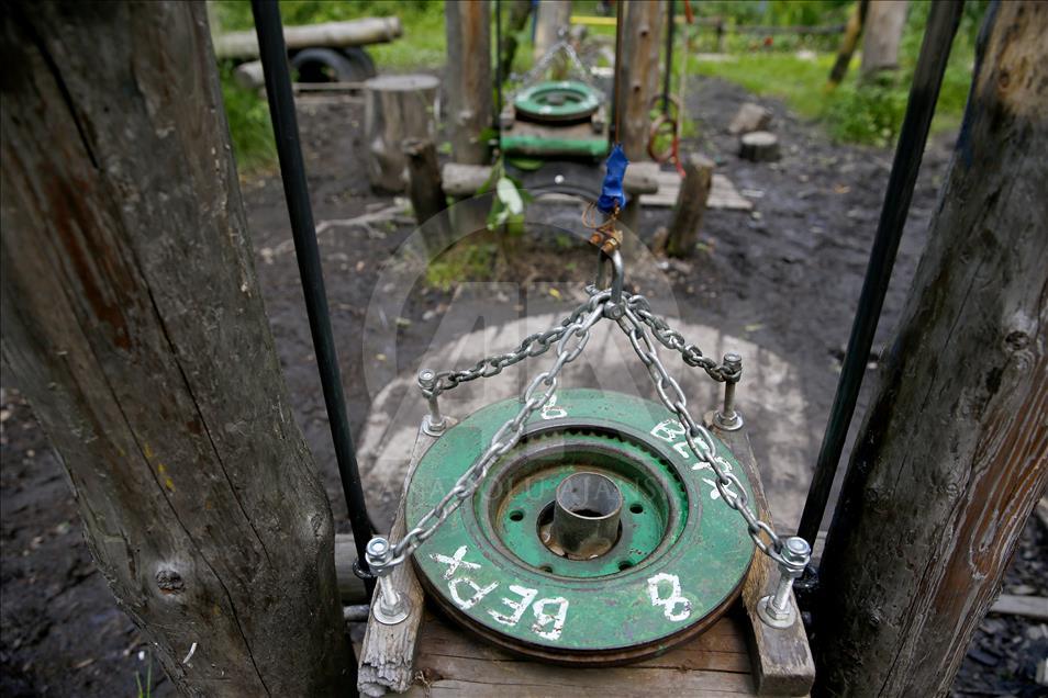 Handmade outdoor gym in Moscow