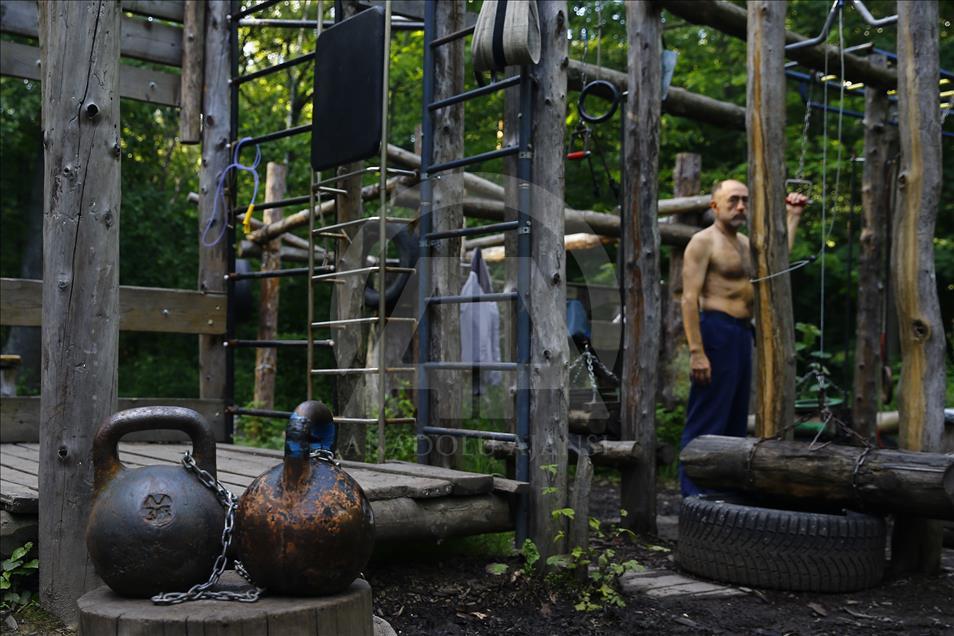 Handmade outdoor gym in Moscow