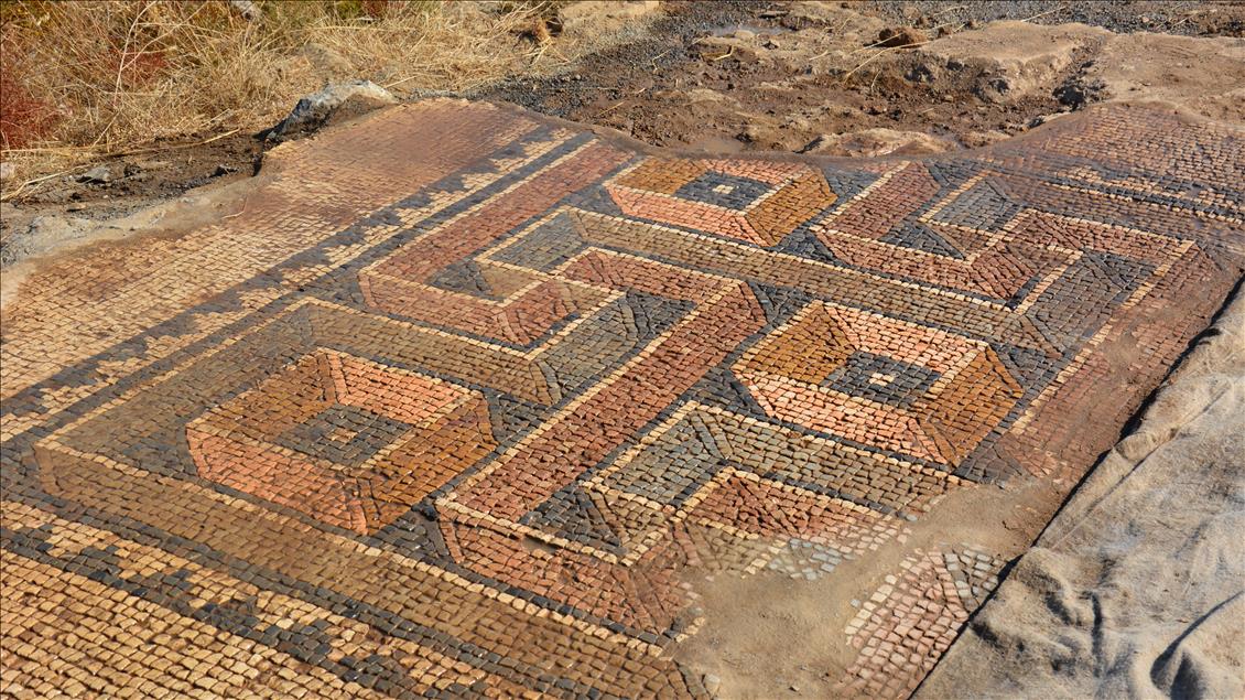 2 bin yıllık çömlek ve mozaiklerde "ANT" damgası