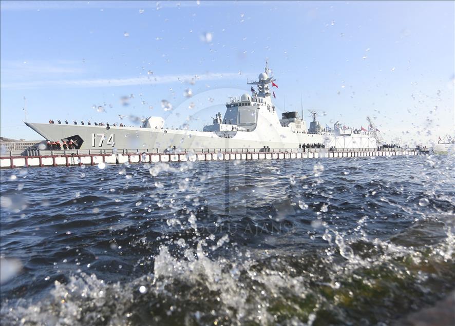 Çin donanması Rusya'da