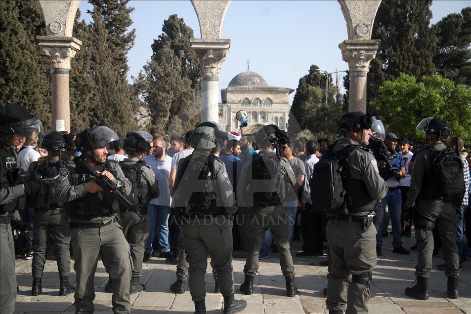 Двери «Аль-Аксы» открылись, полиция Израиля применила силу