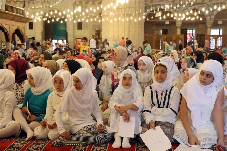 Çocuklar Selimiye Camisi'nde buluştu

