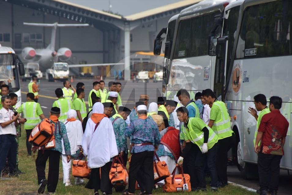 Kloter 1 jemaah calon haji Indonesia berangkat