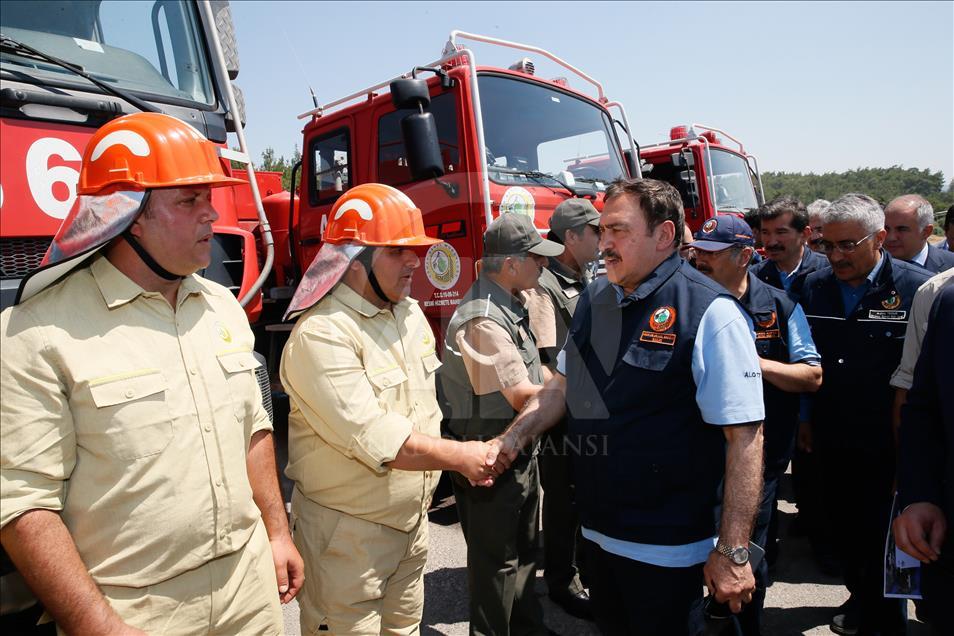 Orman ve Su İşleri Bakanı Veysel Eroğlu, İzmir'de