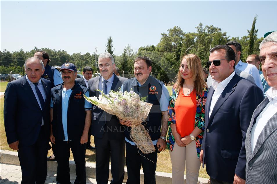Orman ve Su İşleri Bakanı Veysel Eroğlu, İzmir'de