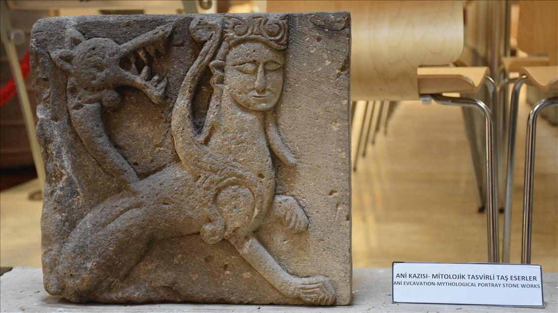 مجسمه هزار ساله «شاهمران» در موزه به نمایش گذاشته شد 
