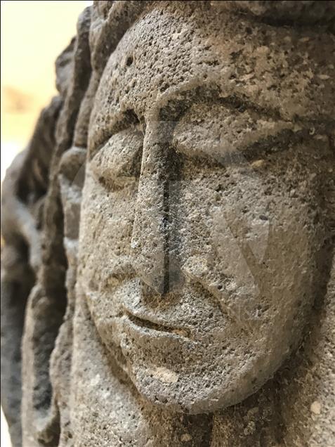 مجسمه هزار ساله «شاهمران» در موزه به نمایش گذاشته شد 
