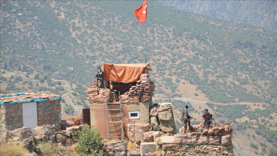 2 bin rakımlı Kırmızı Tepe'de vatan savunması