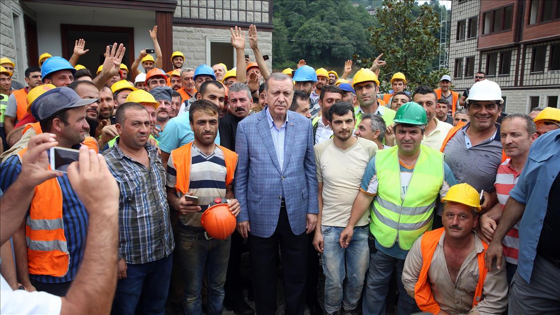 Erdoğan'dan Güneysu Konakları inşaat alanında inceleme