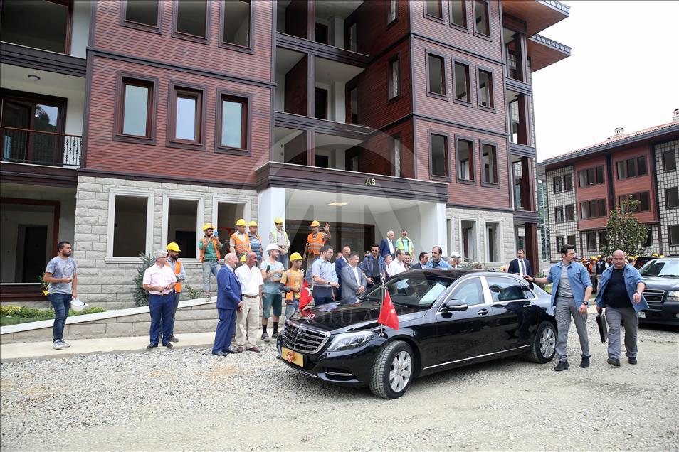 Erdoğan'dan Güneysu Konakları inşaat alanında inceleme