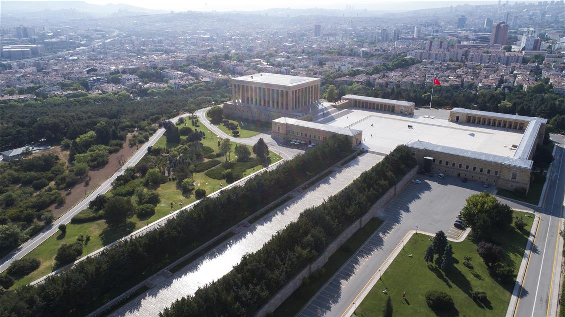 "Anıtkabir'e gözümüz gibi bakıyoruz"