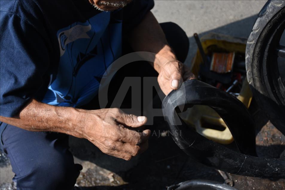 Solusi ban bocor saat di jalan