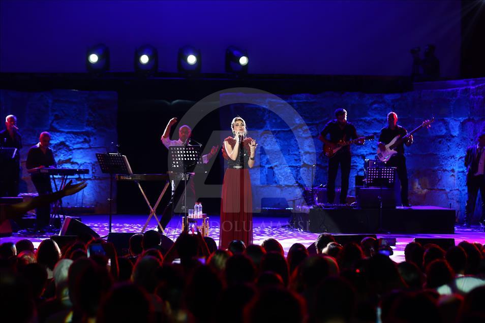 Nancy Ajram fait chanter Carthage