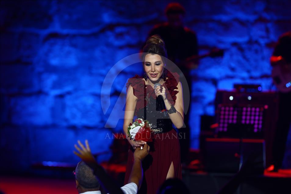 Nancy Ajram fait chanter Carthage