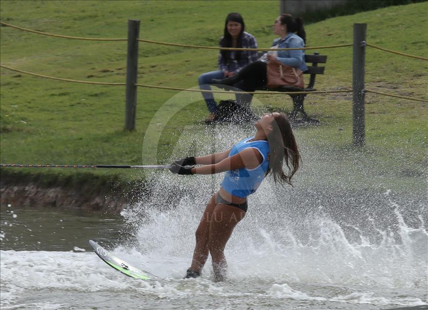 Ski acrobático en el Festival