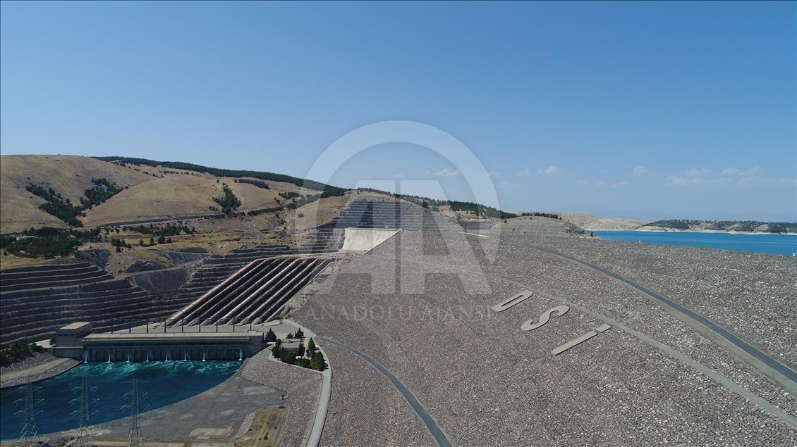 Türkiye'nin enerji lokomotifi, Atatürk Barajı