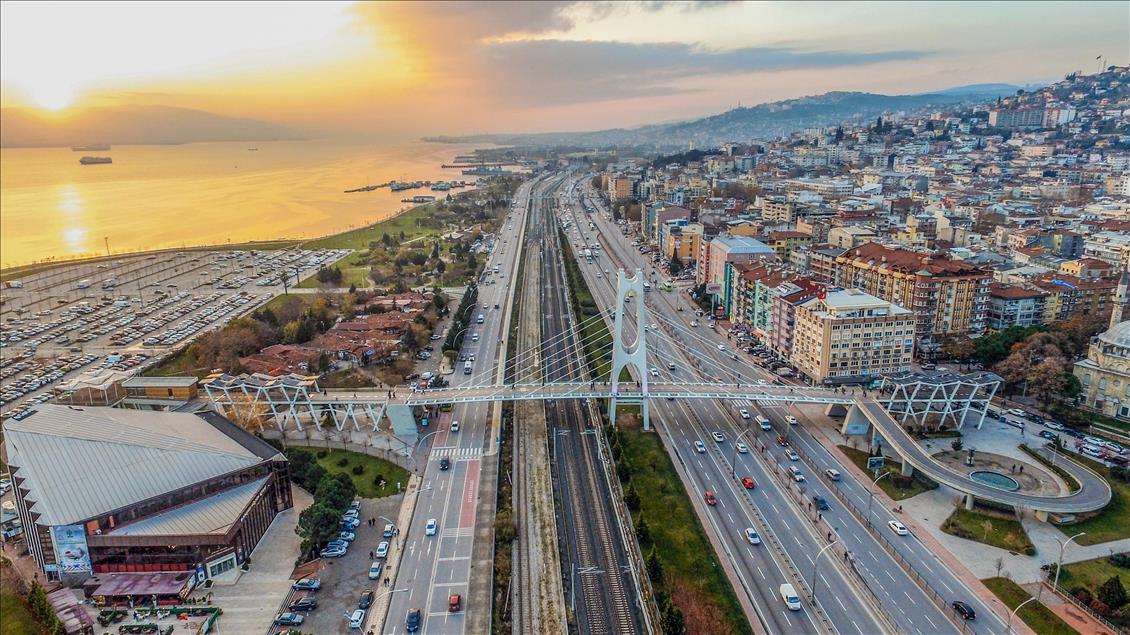 Depremin yıktığı Kocaeli yeniden doğdu - Anadolu Ajansı