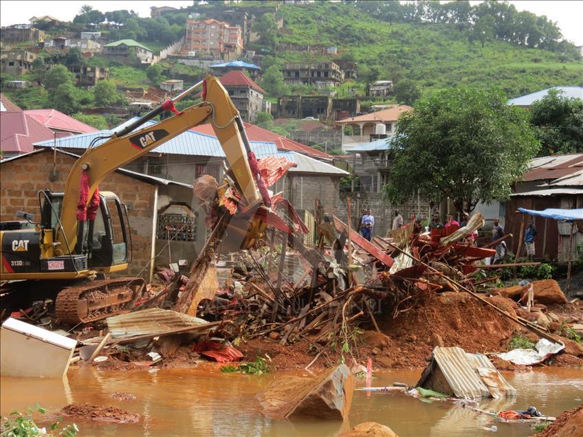 Sierra Leone landslide kills hundreds