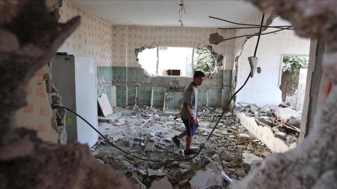 Israeli authority demolishes Palestinians' houses in Ramallah