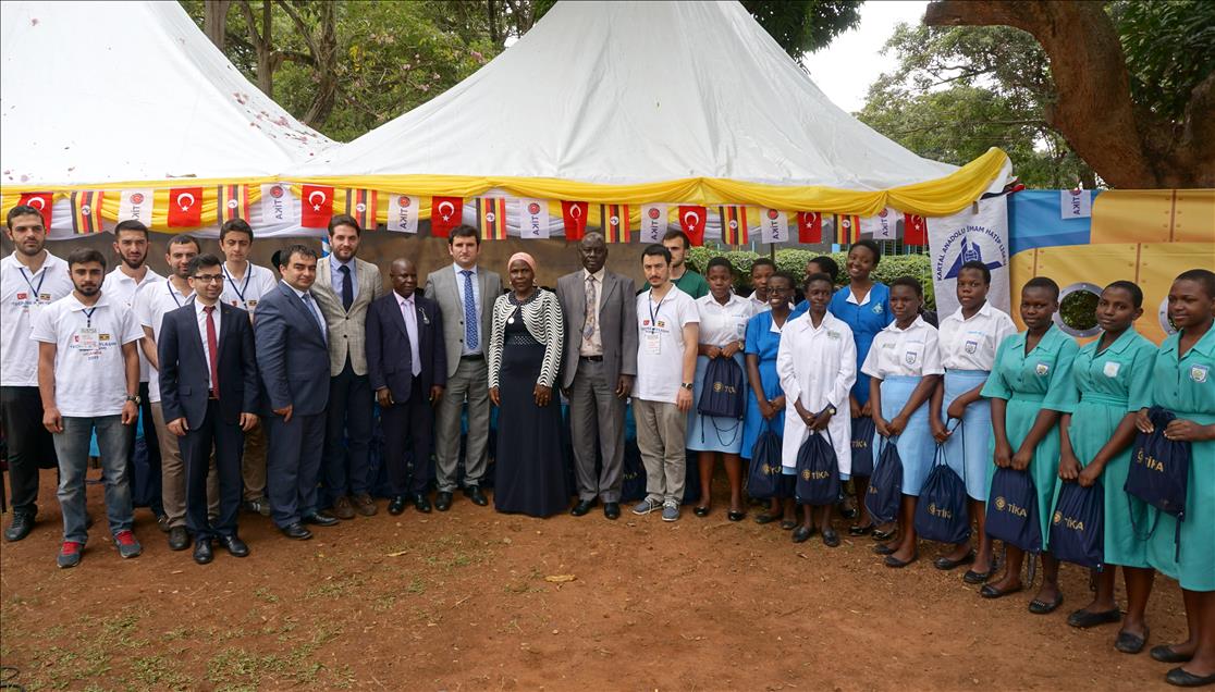 TİKA'nın gönüllü elçileri Uganda'da