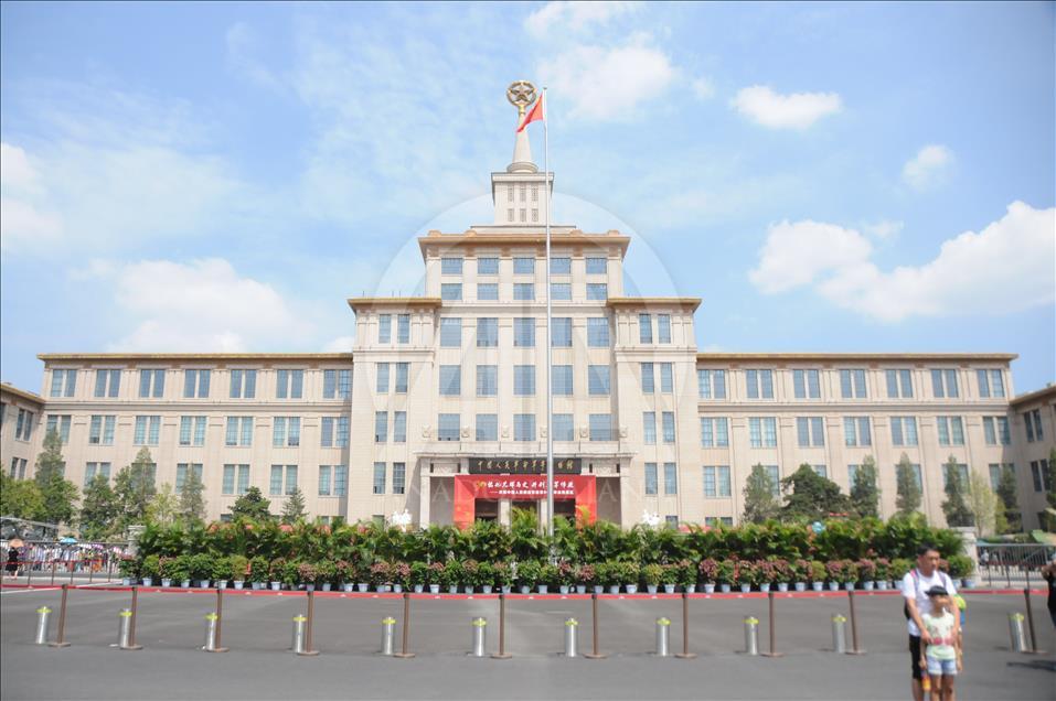 Çin Askeri Müzesi kapılarını halka açtı
