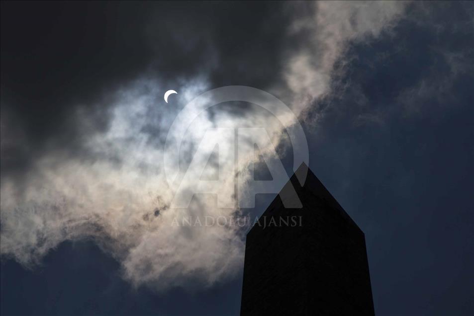 Solar Eclipse in Washington, D.C.
