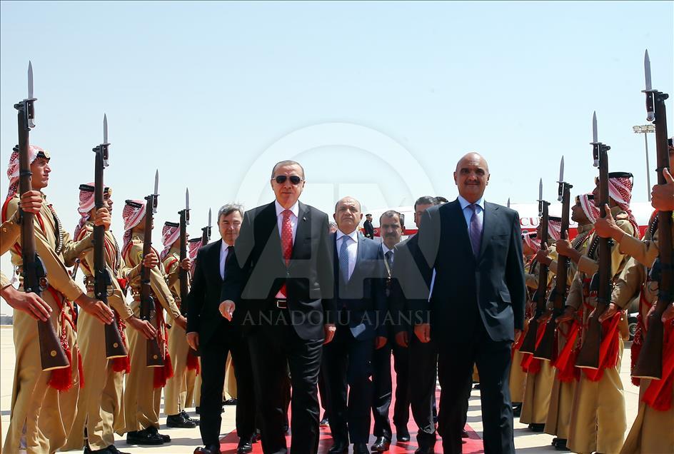 В Аммане прошла церемония встречи президента Турции
