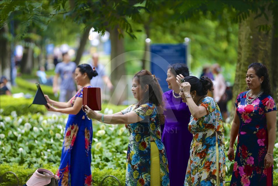 Anime characters pour into parks in Vietnam 