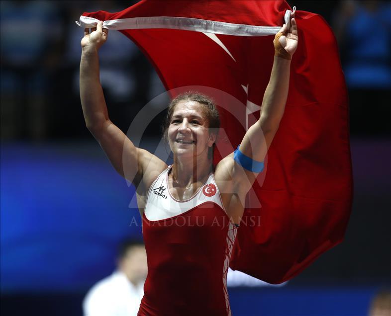 Paris/Championnat du monde de lutte 2017 : Premier titre féminin pour la Turquie