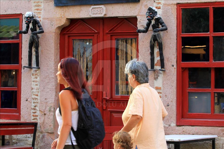 Kuzey Ege turizminin gözdesi: Cunda Adası