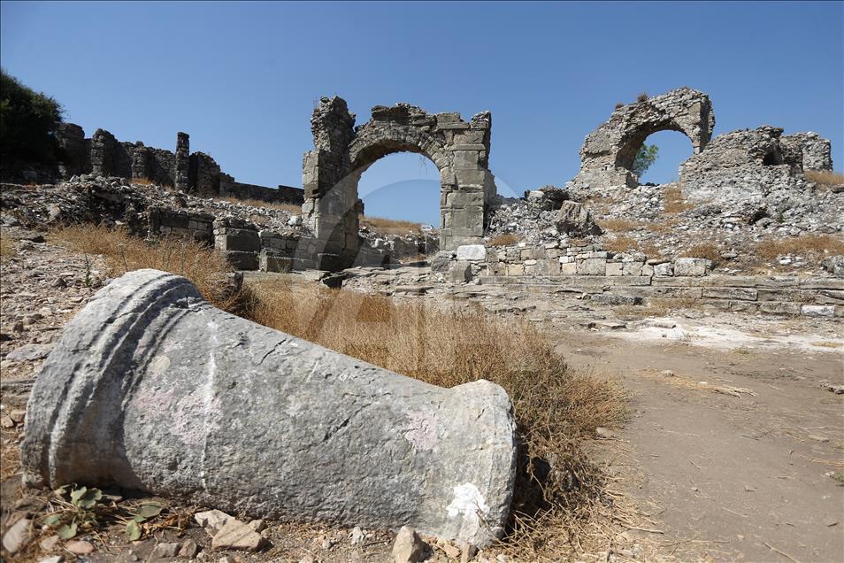 Antalya province. Аспендос. Аспендос Aspendos Antik Tiyatro. Древнее здание в Анталии. Serik.