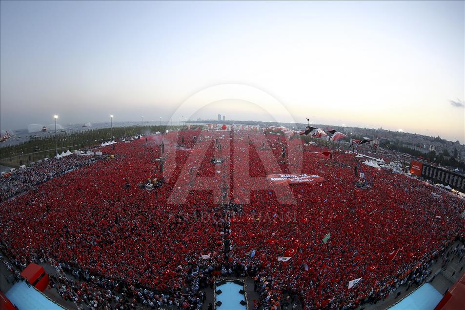 Cumhurbaşkanı Erdoğan'ın görevdeki "üçüncü" yılı