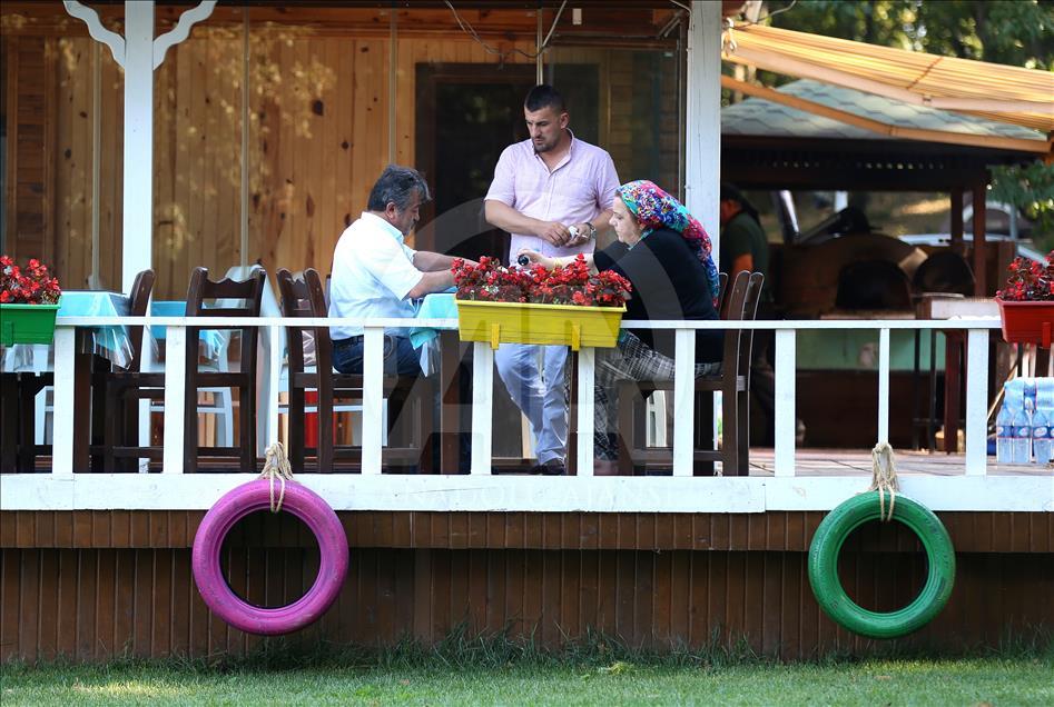 Poyrazlar Gölü ziyaretçilerini büyülüyor