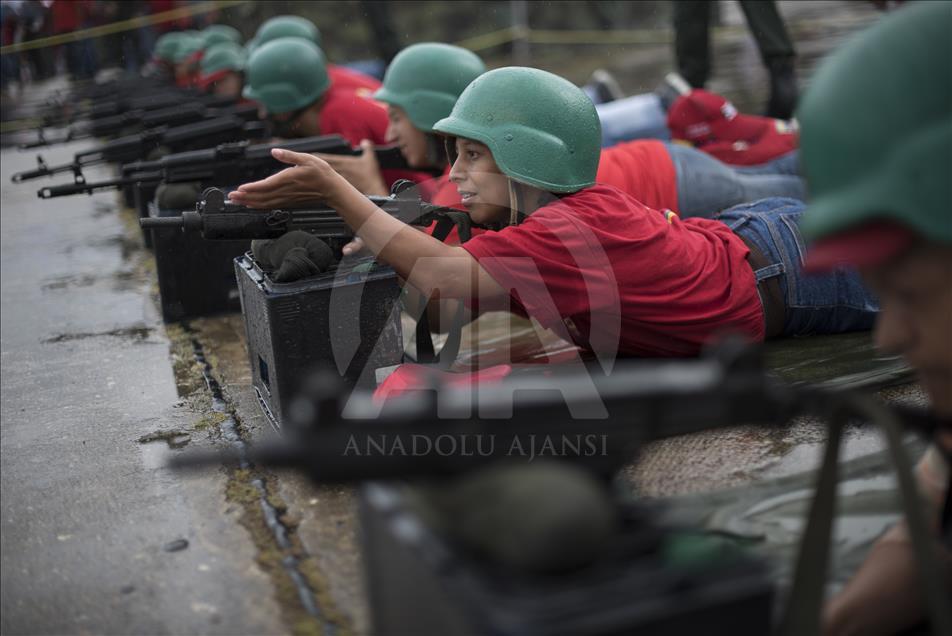 Aprenden a usar rifles