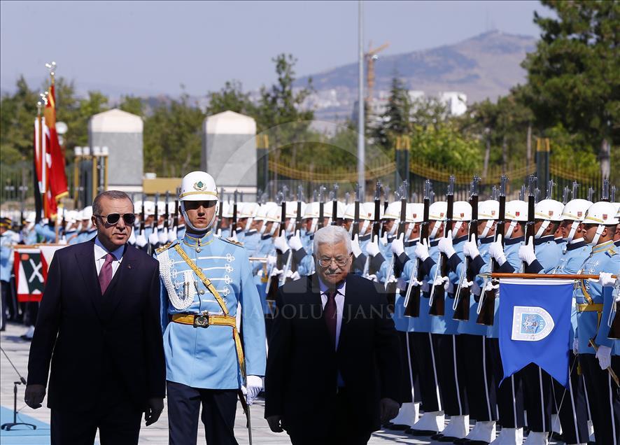 В Анкаре прошла церемония встречи президента Палестины
